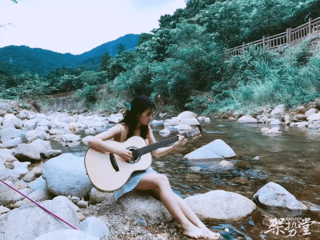 烟嗓民谣:醉放于呢喃细语之中