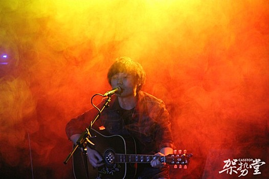 给你一架时光机,你会让它载你到何方?