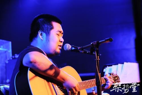 十年前我们听周杰伦,十年后我们来听民谣