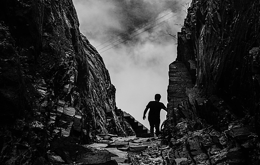 山岭黑白风景素材-抖音视频素材图