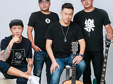 好先生乐队:十月